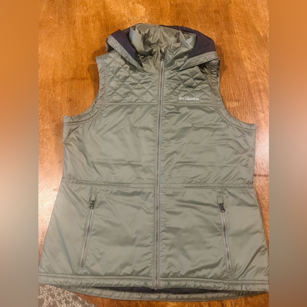 Columbia Vest